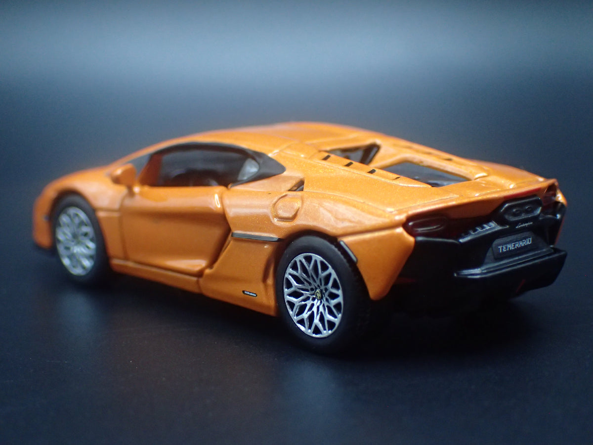 2025-2026 LAMBORGHINI TEMERARIO SUPER CAR 1/64 SCALE DIORAMA DIECAST MODEL CAR