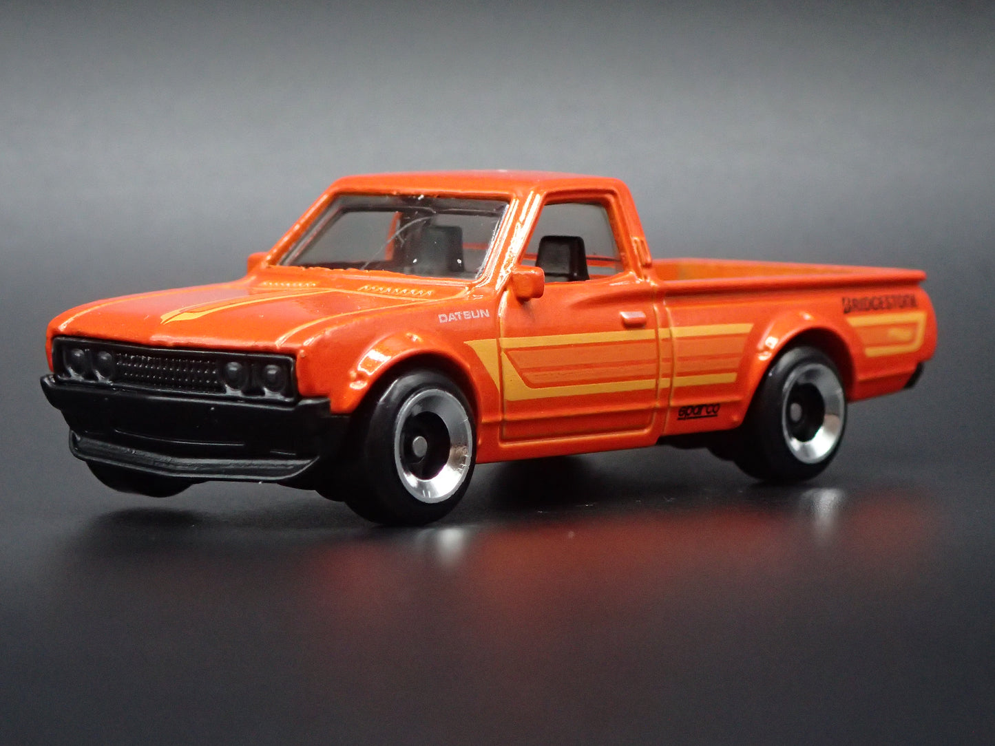 1973-1979 DATSUN 620 PICKUP TRUCK JDM ORANGE 1:64 SCALE DIORAMA DIECAST MODEL CAR
