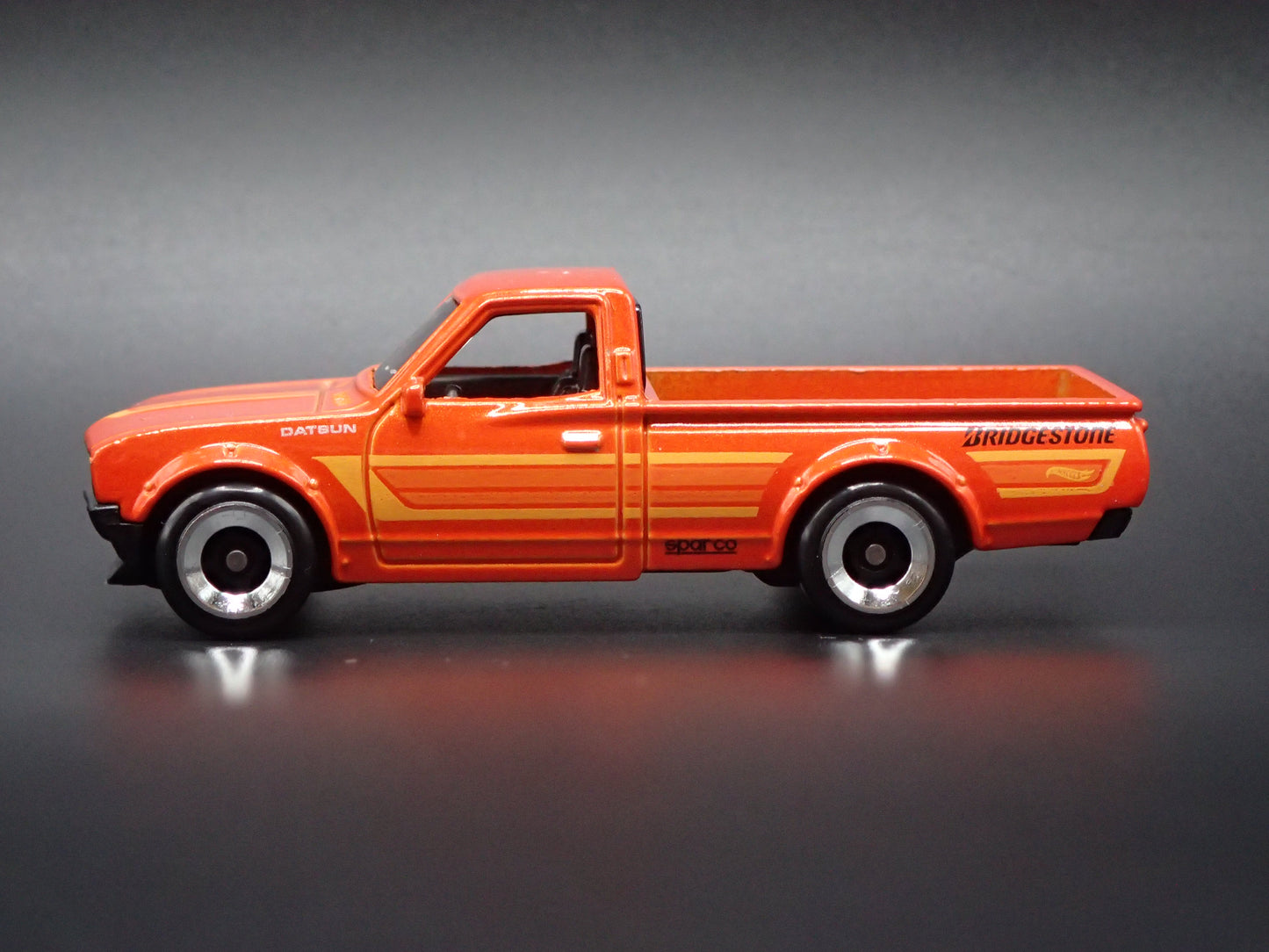 1973-1979 DATSUN 620 PICKUP TRUCK JDM ORANGE 1:64 SCALE DIORAMA DIECAST MODEL CAR
