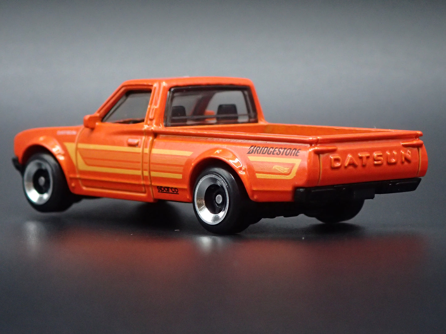 1973-1979 DATSUN 620 PICKUP TRUCK JDM ORANGE 1:64 SCALE DIORAMA DIECAST MODEL CAR