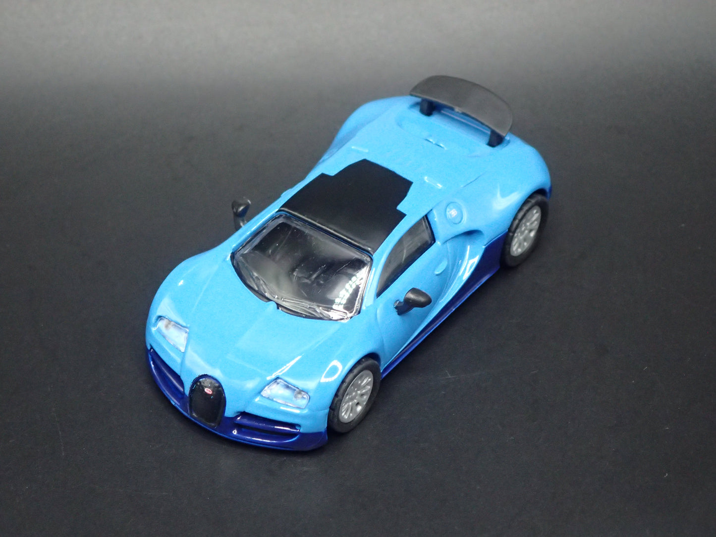 2005-2011 BUGATTI VEYRON SUPER CAR BLUE 1:64 SCALE DIORAMA DIECAST MODEL CAR