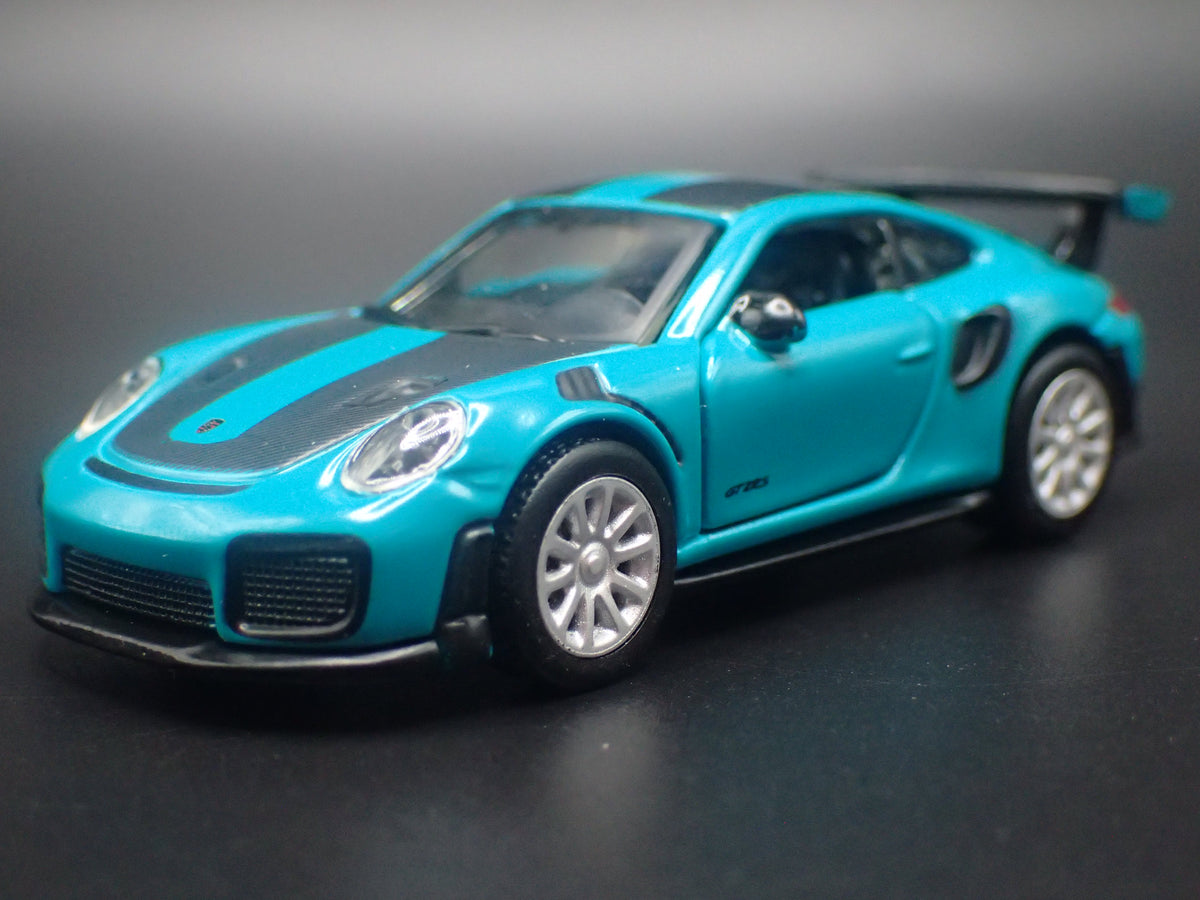 PORSCHE 911 GT2 RS BLUE 1:64 SCALE COLLECTIBLE DIORAMA DIECAST MODEL CAR