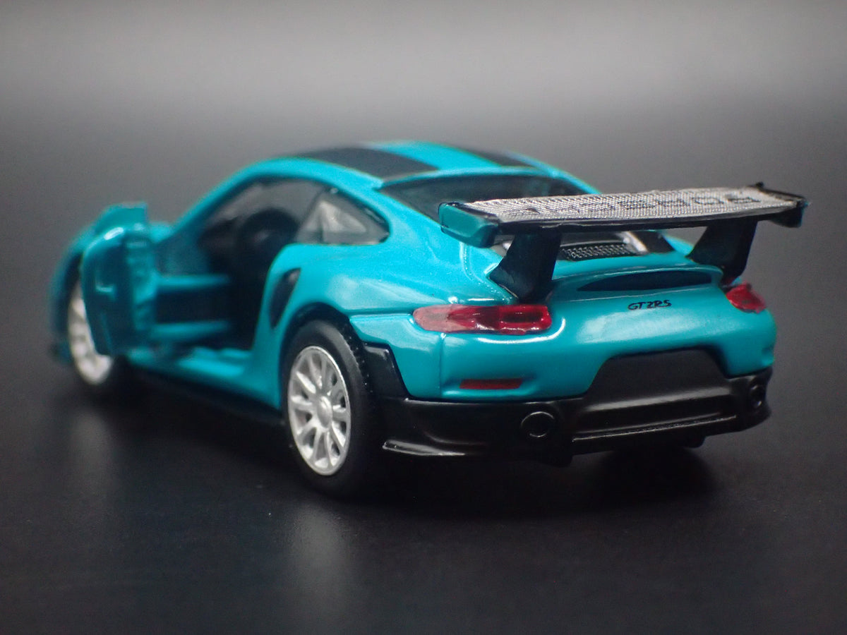 PORSCHE 911 GT2 RS BLUE 1:64 SCALE COLLECTIBLE DIORAMA DIECAST MODEL CAR