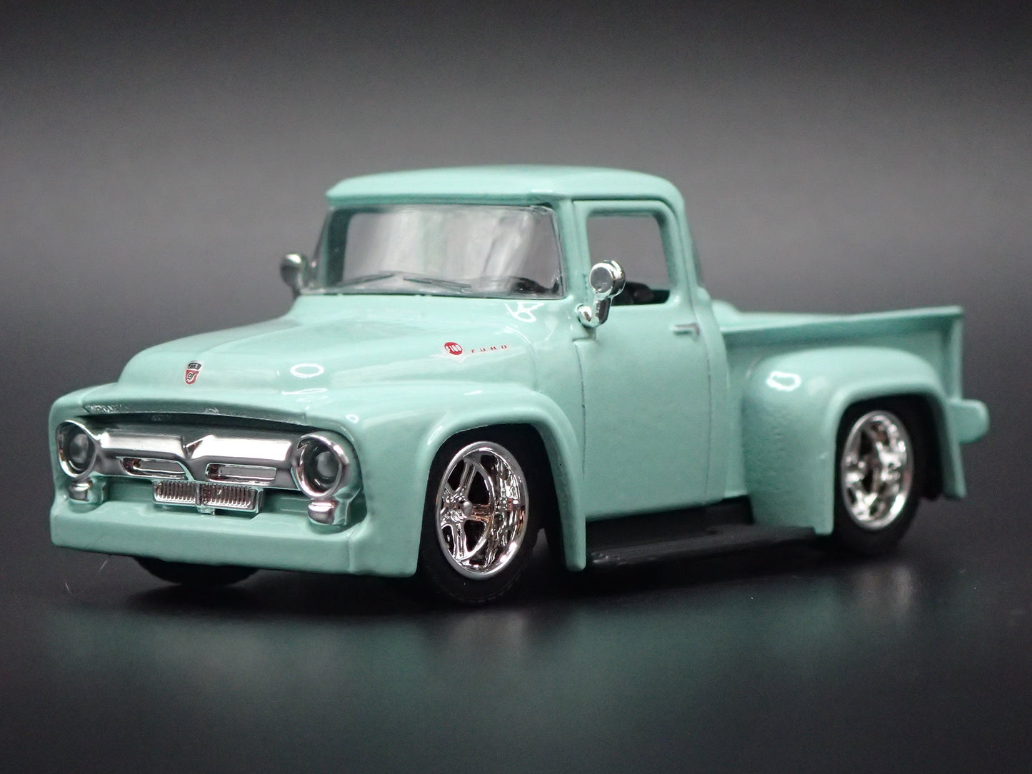 1956 56 FORD PICKUP TRUCK MINT 1:64 SCALE COLLECTIBLE DIORAMA DIECAST MODEL CAR