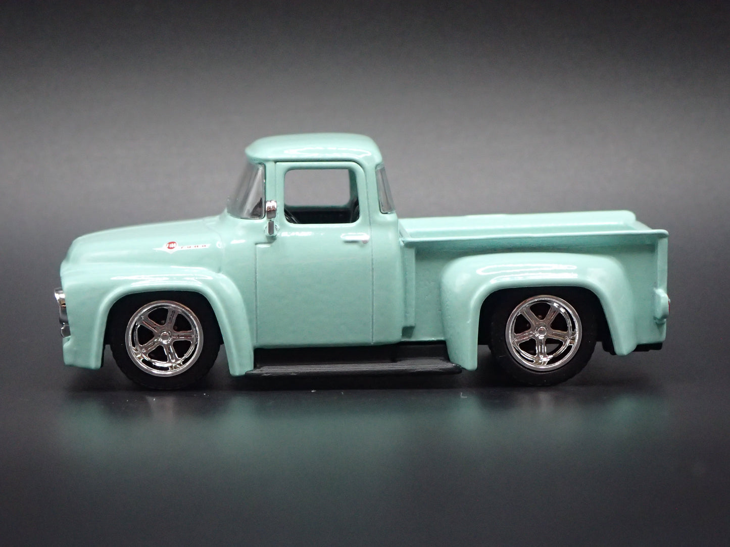 1956 56 FORD PICKUP TRUCK MINT 1:64 SCALE COLLECTIBLE DIORAMA DIECAST MODEL CAR