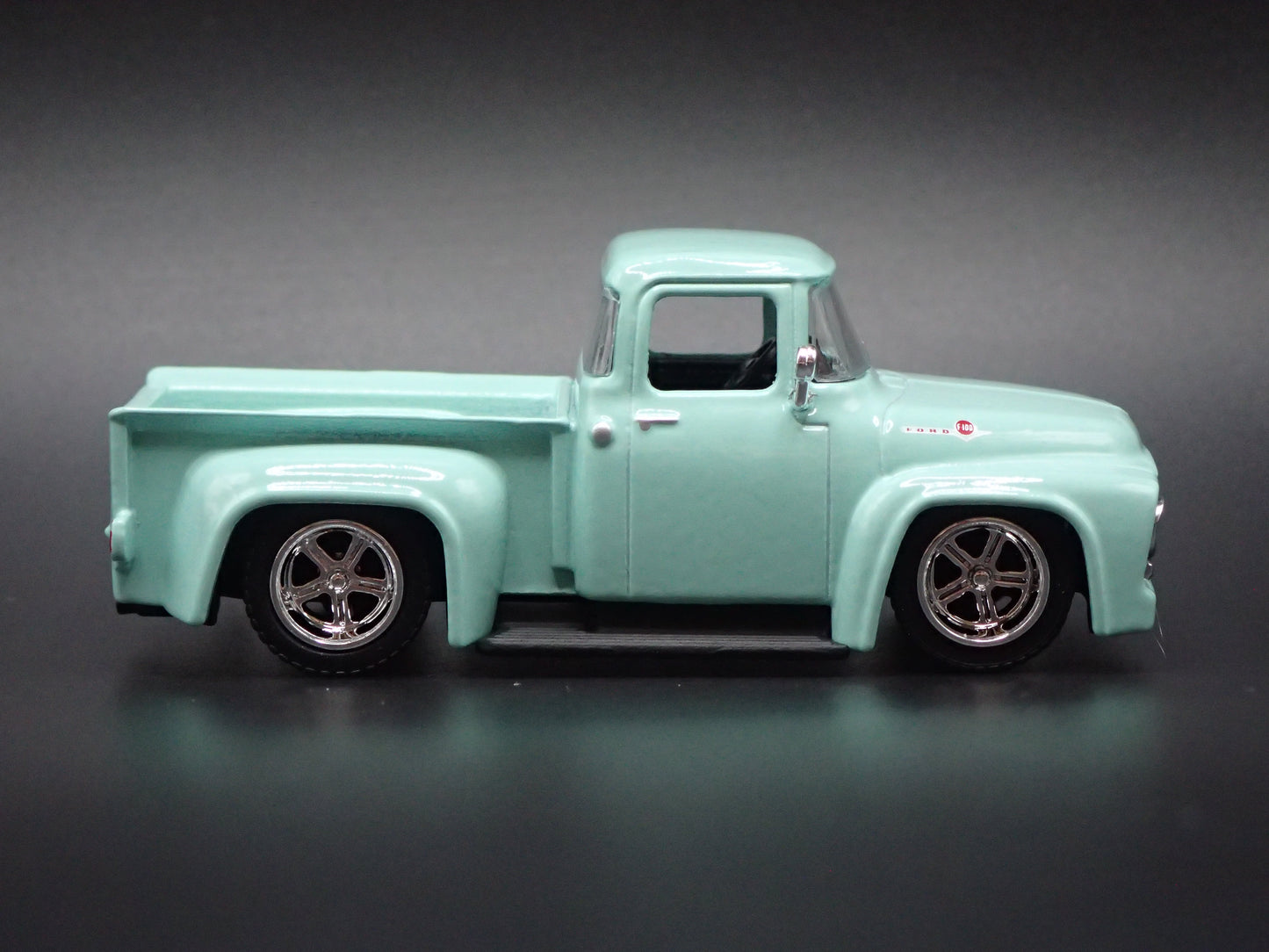 1956 56 FORD PICKUP TRUCK MINT 1:64 SCALE COLLECTIBLE DIORAMA DIECAST MODEL CAR