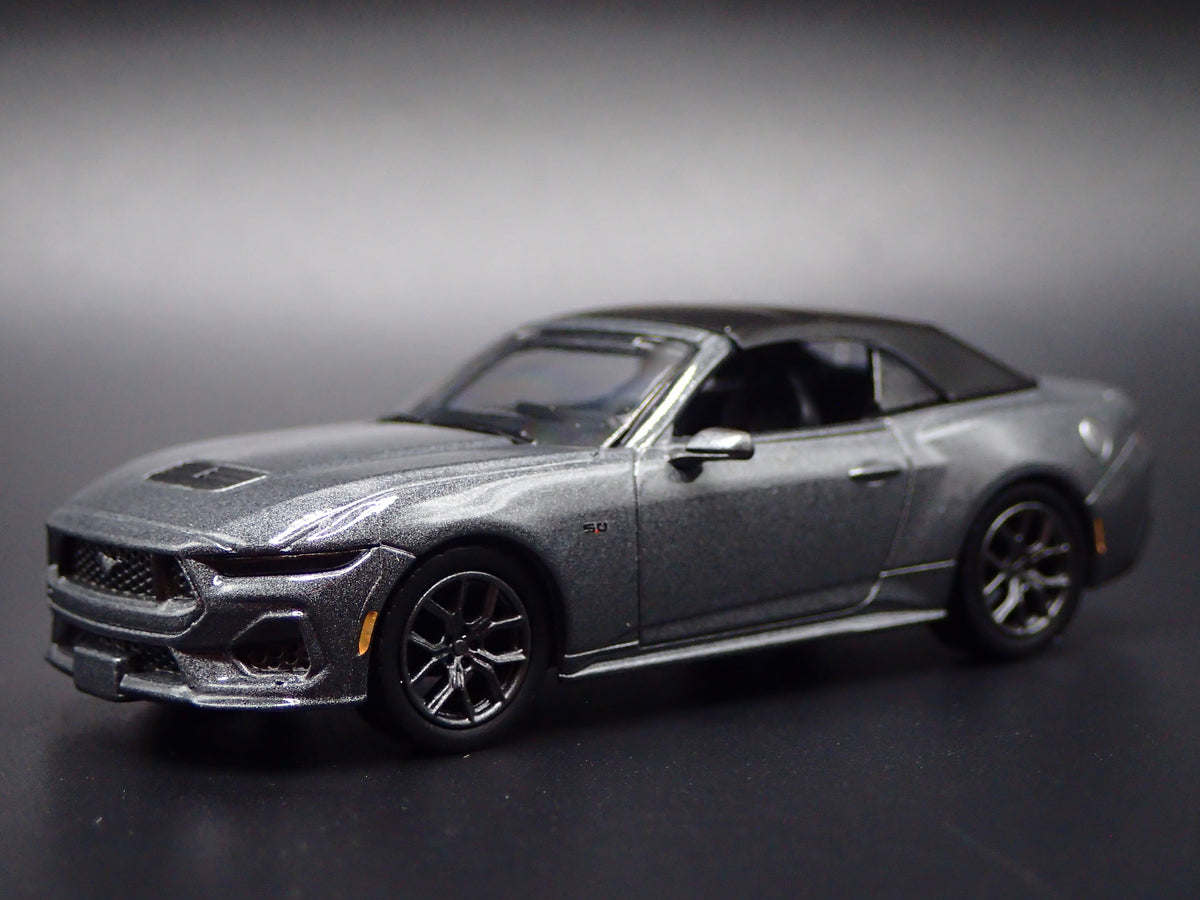 2024-2026 FORD MUSTANG GT CONVERTIBLE 1:64 SCALE COLLECTIBLE DIECAST MODEL CAR