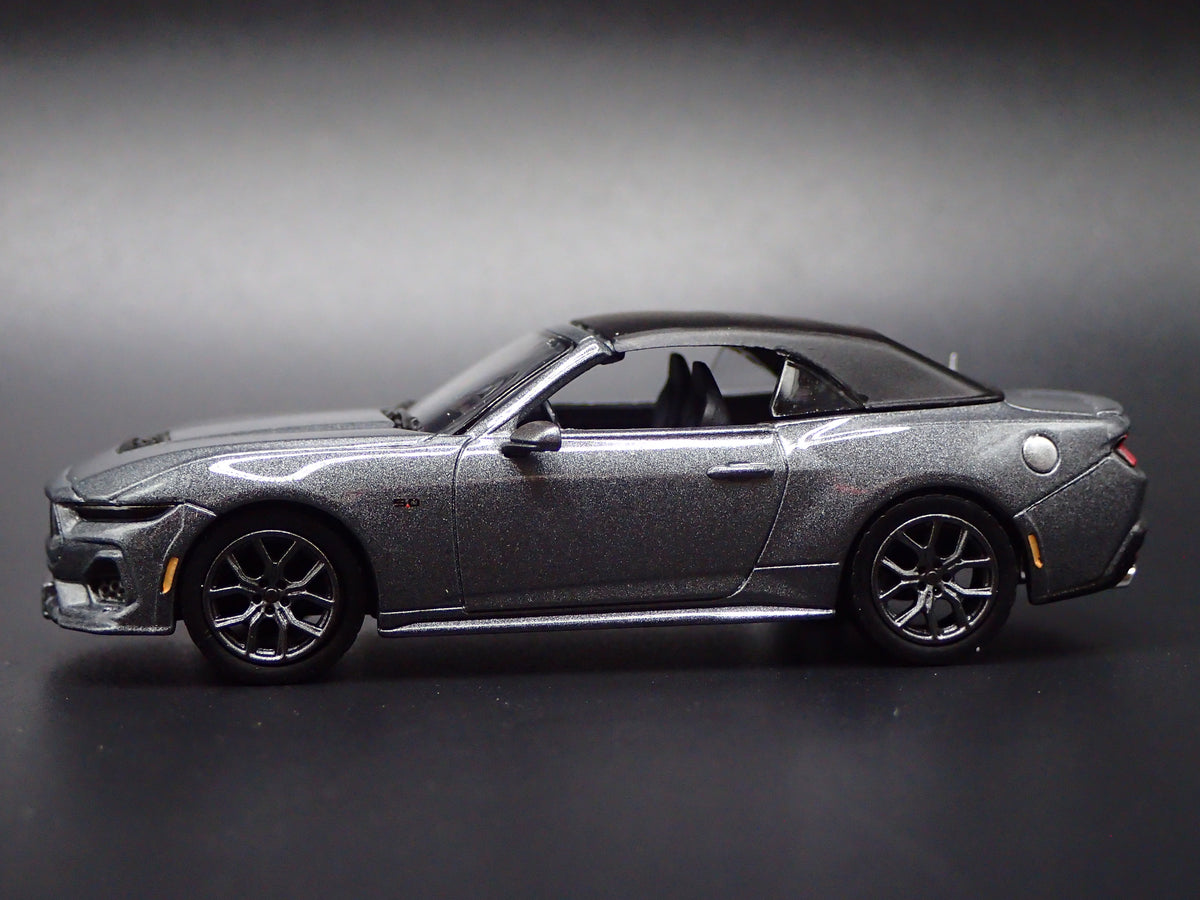 2024-2026 FORD MUSTANG GT CONVERTIBLE 1:64 SCALE COLLECTIBLE DIECAST MODEL CAR