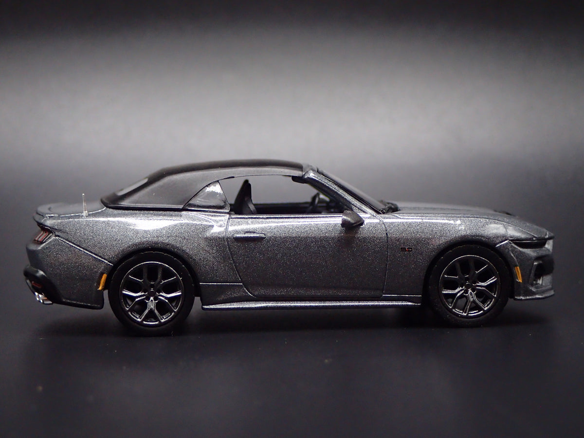 2024-2026 FORD MUSTANG GT CONVERTIBLE 1:64 SCALE COLLECTIBLE DIECAST MODEL CAR