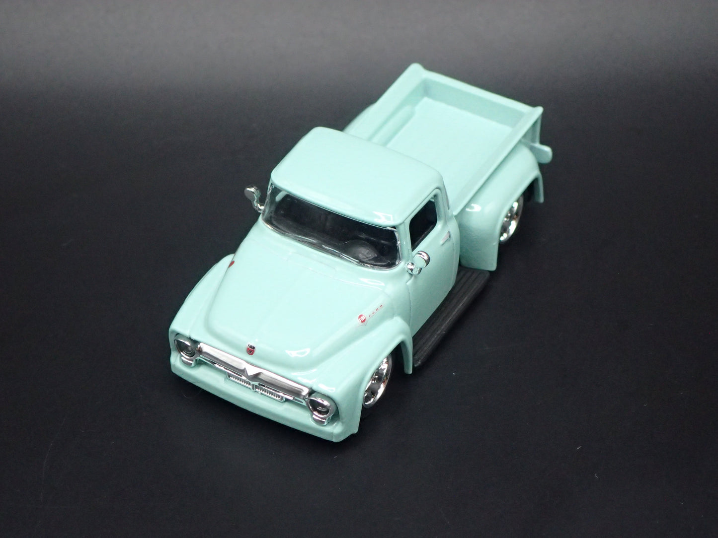 1956 56 FORD PICKUP TRUCK MINT 1:64 SCALE COLLECTIBLE DIORAMA DIECAST MODEL CAR