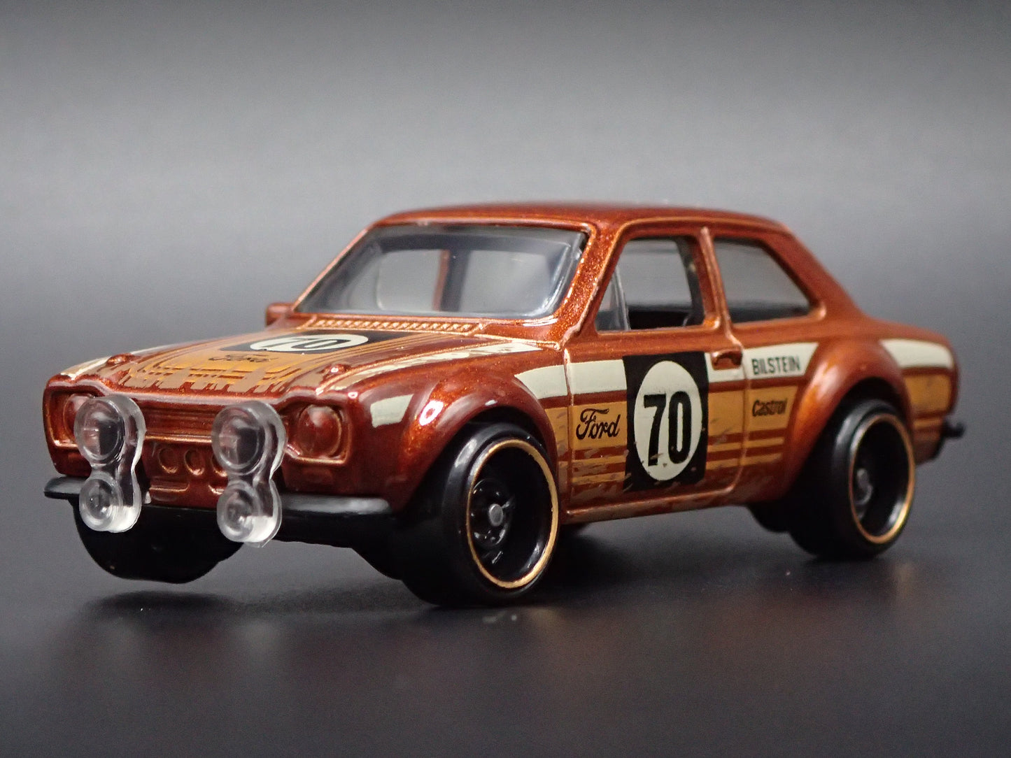 1970 70 FORD ESCORT RS1600 BROWN 1:64 SCALE COLLECTIBLE DIECAST MODEL CAR