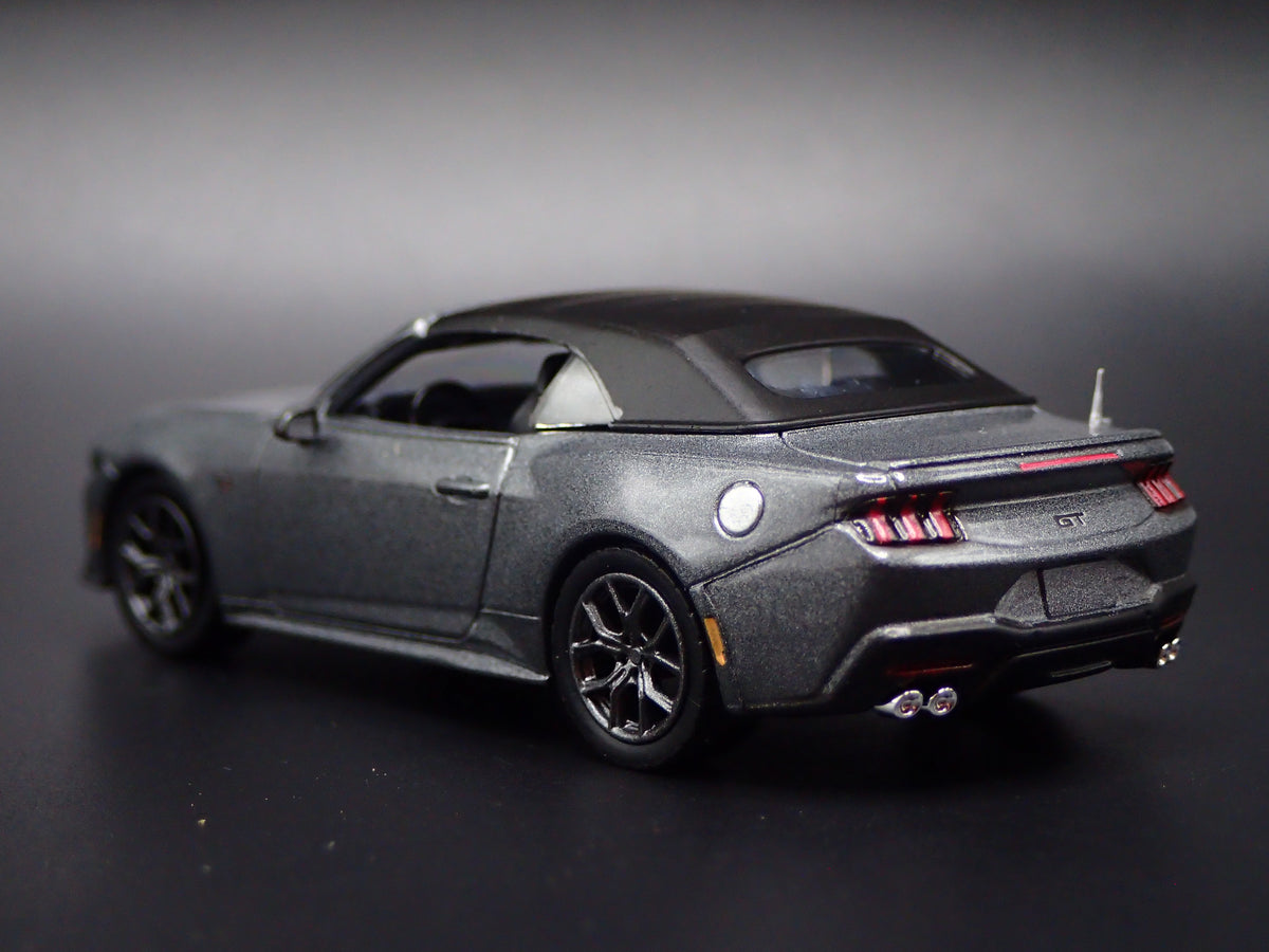 2024-2026 FORD MUSTANG GT CONVERTIBLE 1:64 SCALE COLLECTIBLE DIECAST MODEL CAR