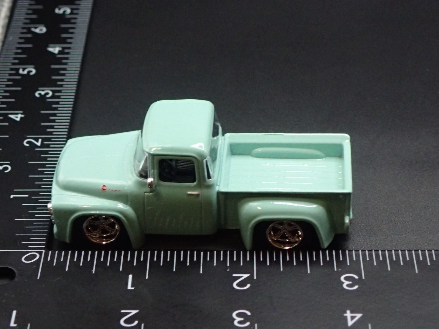 1956 56 FORD PICKUP TRUCK MINT 1:64 SCALE COLLECTIBLE DIORAMA DIECAST MODEL CAR
