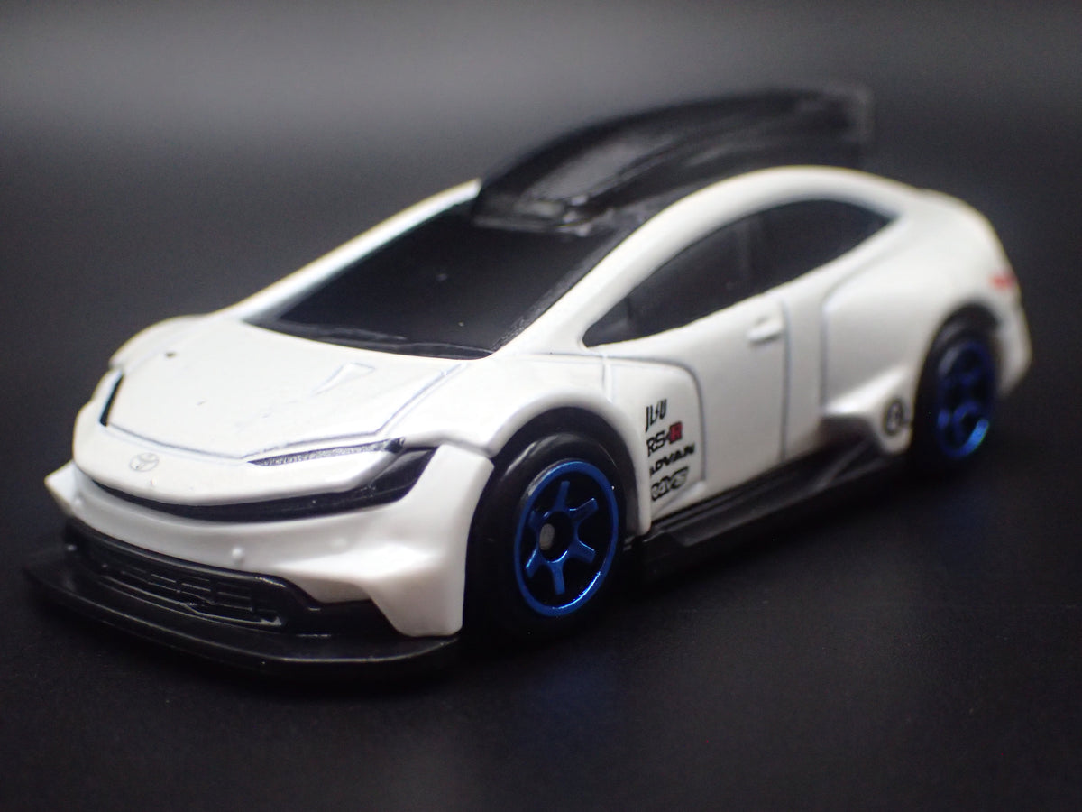 2023-2026 TOYOTA PRIUS CUSTOM 1/64 SCALE COLLECTIBLE DIORAMA DIECAST MODEL CAR