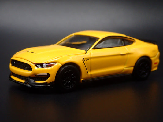 2017 17 FORD MUSTANG SHELBY GT350 YELLOW 1/64 SCALE COLLECTIBLE DIECAST MODEL CAR