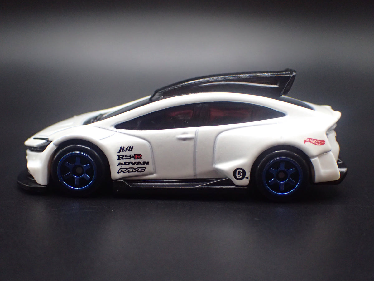 2023-2026 TOYOTA PRIUS CUSTOM 1/64 SCALE COLLECTIBLE DIORAMA DIECAST MODEL CAR