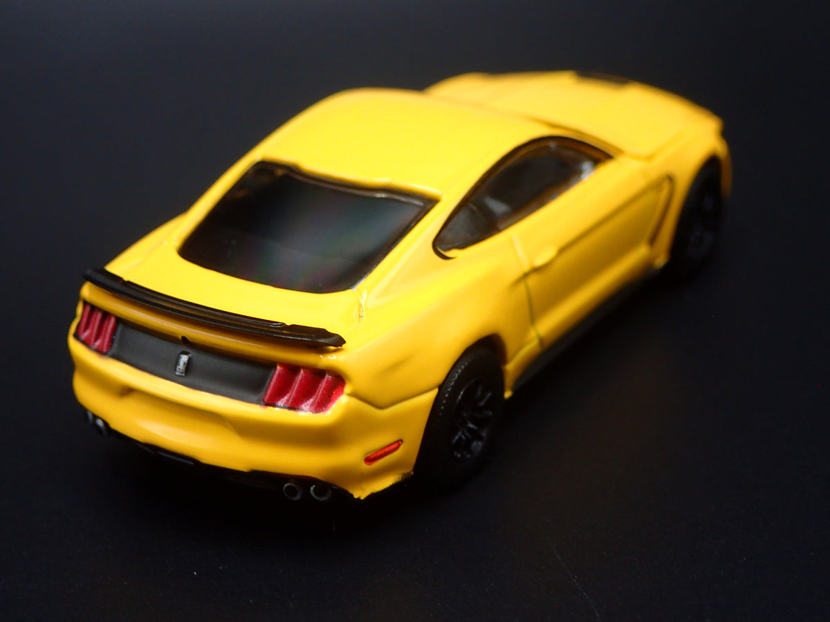 2017 17 FORD MUSTANG SHELBY GT350 YELLOW 1/64 SCALE COLLECTIBLE DIECAST MODEL CAR