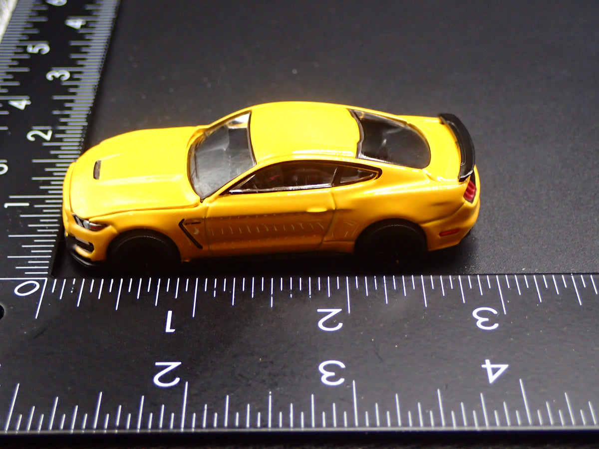 2017 17 FORD MUSTANG SHELBY GT350 YELLOW 1/64 SCALE COLLECTIBLE DIECAST MODEL CAR