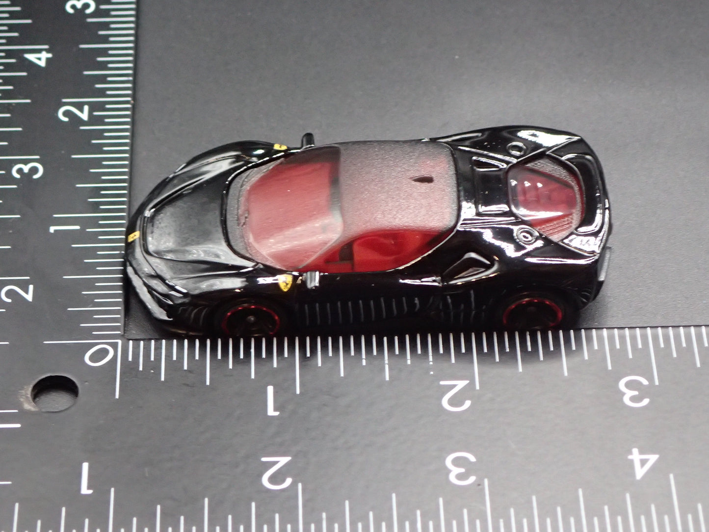 2020-2026 FERRARI SF90 STRADALE 1:64 SCALE COLLECTIBLE DIORAMA DIECAST MODEL CAR