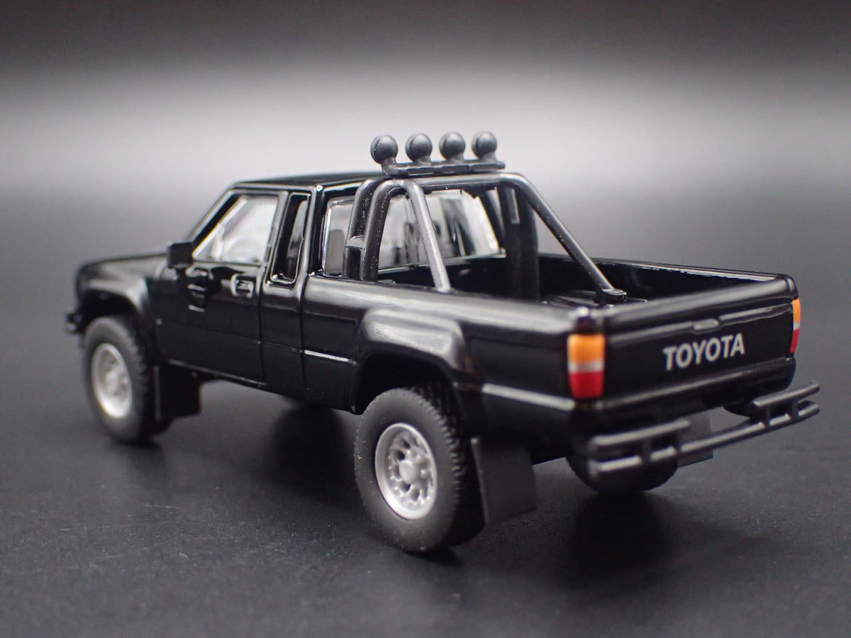 1984-1988 TOYOTA HILUX PICKUP TRUCK N60 N70 SERIES 1/64 SCALE DIECAST MODEL CAR