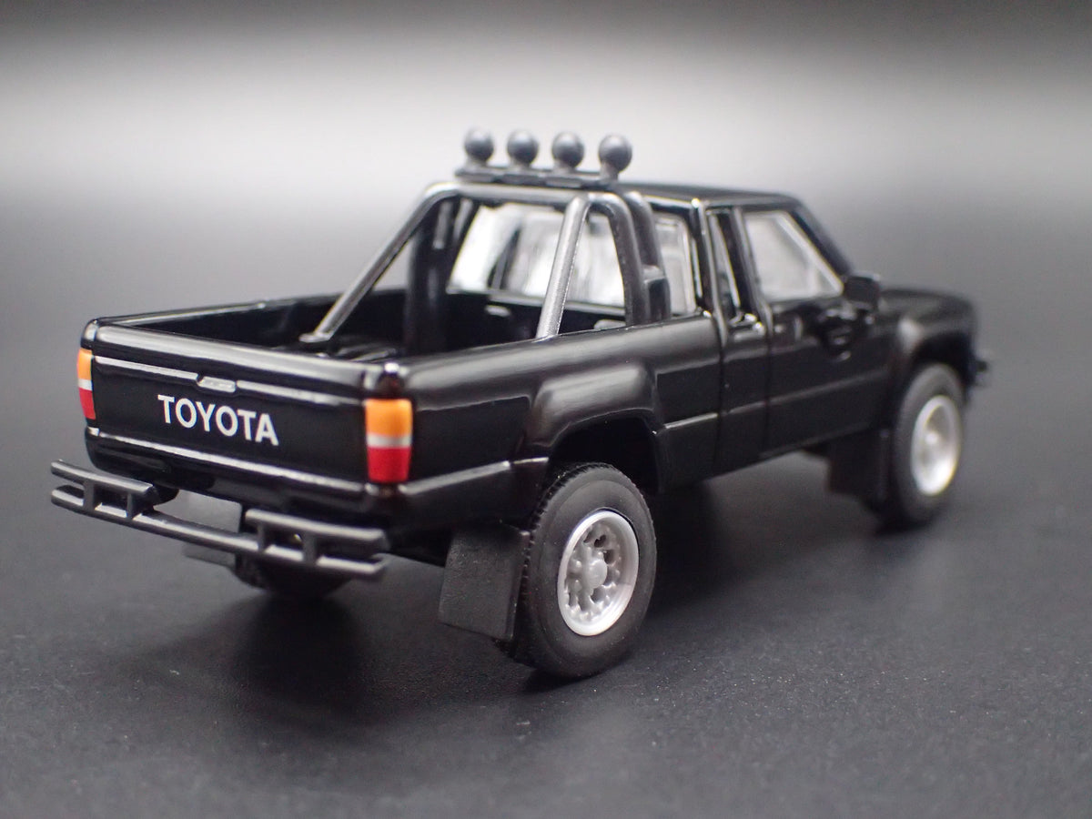 1984-1988 TOYOTA HILUX PICKUP TRUCK N60 N70 SERIES 1/64 SCALE DIECAST MODEL CAR