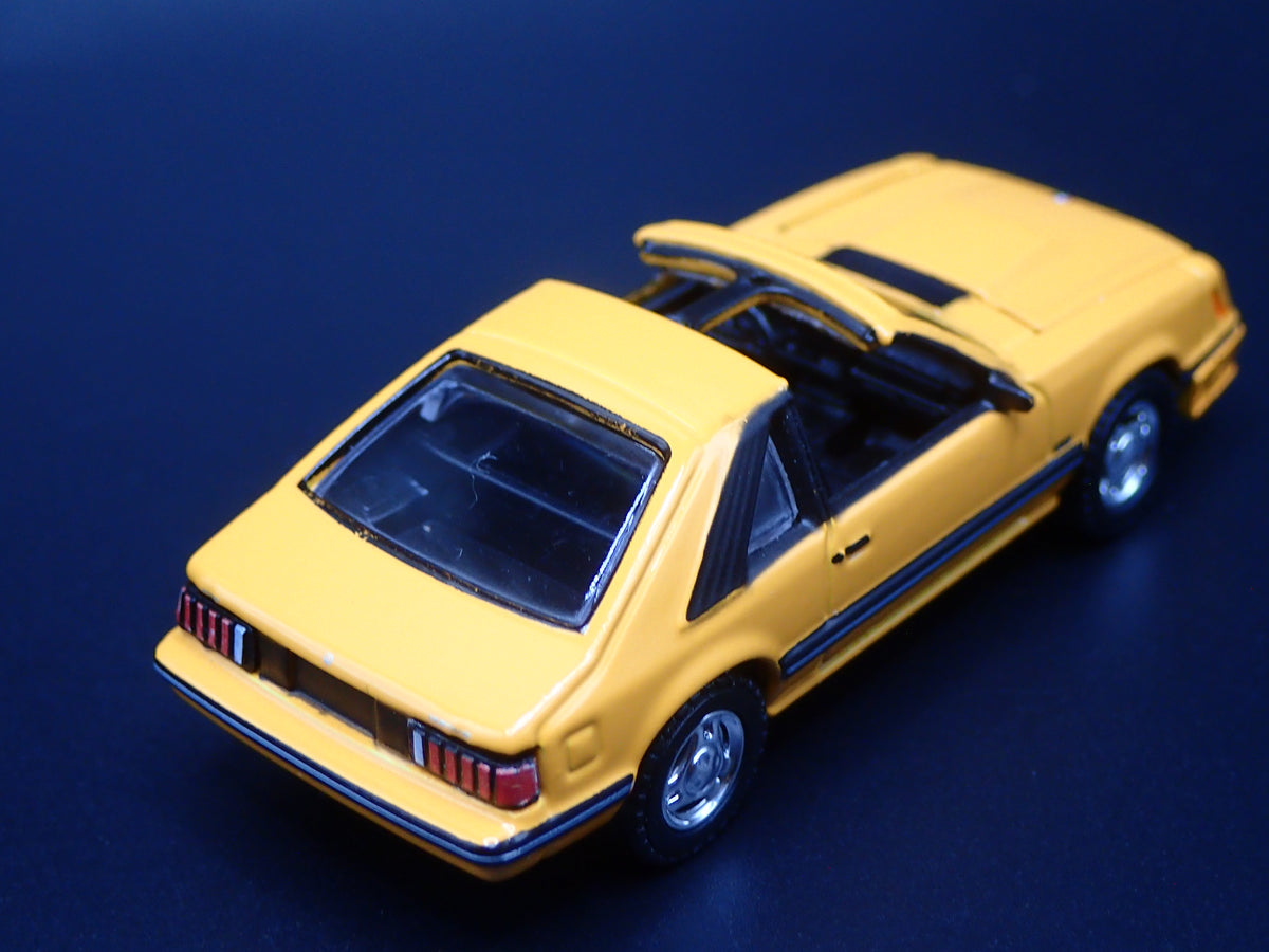 1982 82 FORD MUSTANG GT 5.0 FOX BODY 1:64 SCALE COLLECTIBLE DIECAST MODEL CAR