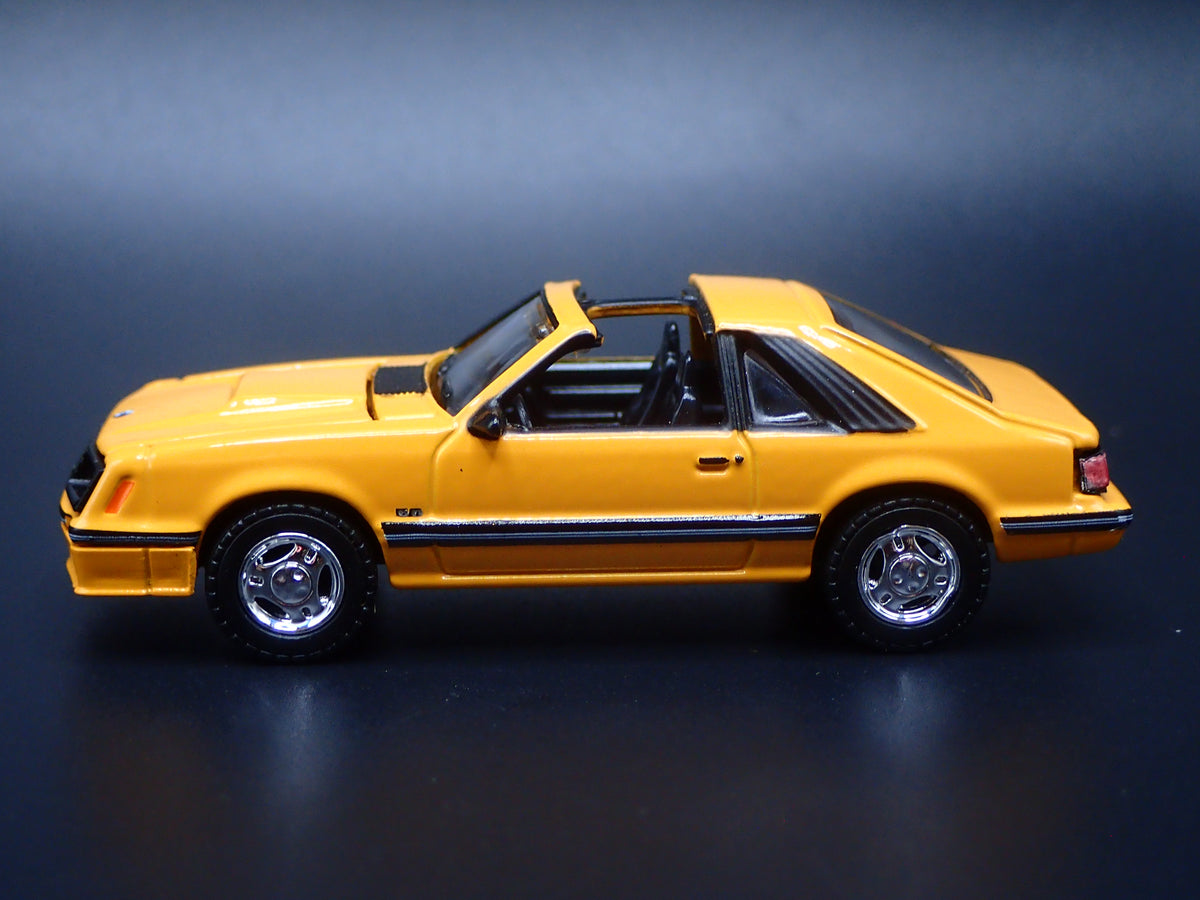 1982 82 FORD MUSTANG GT 5.0 FOX BODY 1:64 SCALE COLLECTIBLE DIECAST MODEL CAR