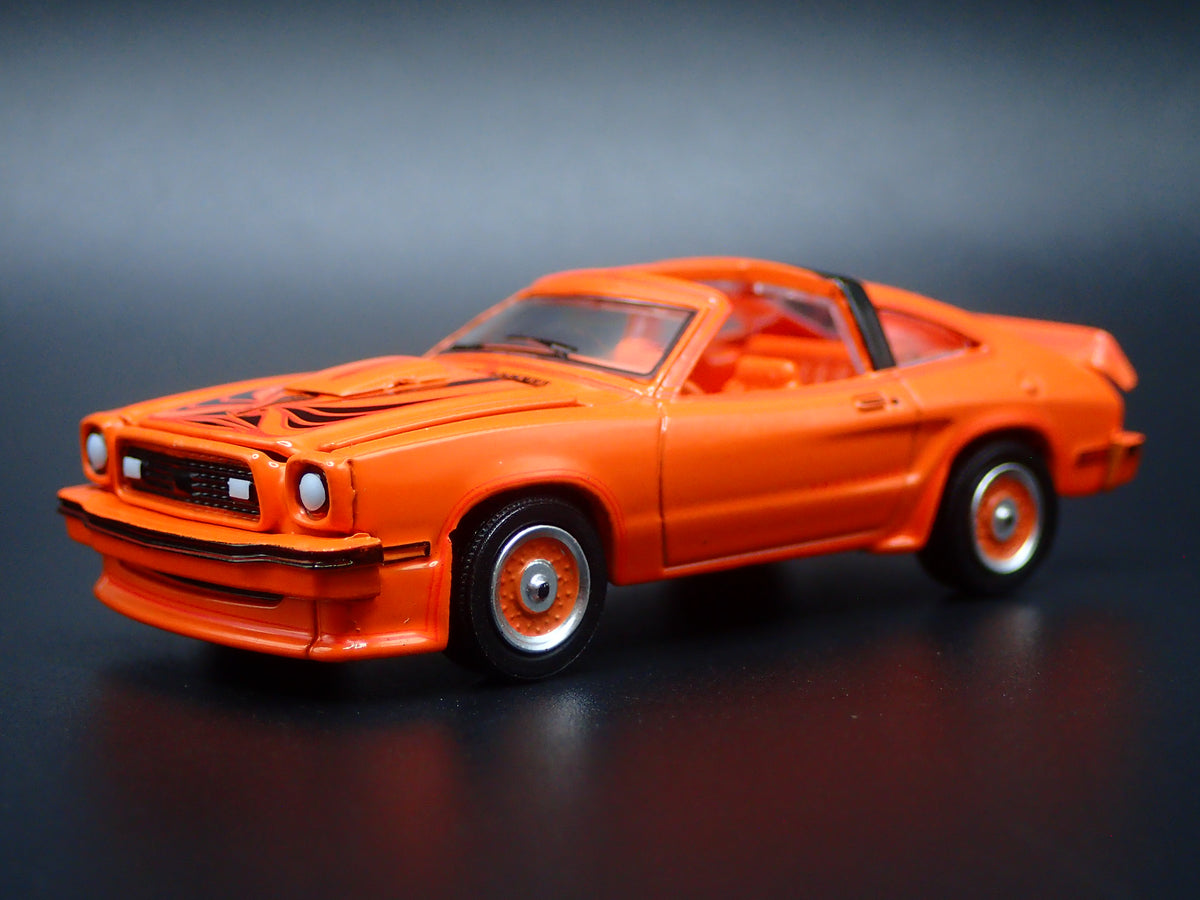 1978 78 FORD MUSTANG II KING COBRA ORANGE 1:64 SCALE COLLECTIBLE DIECAST MODEL CAR