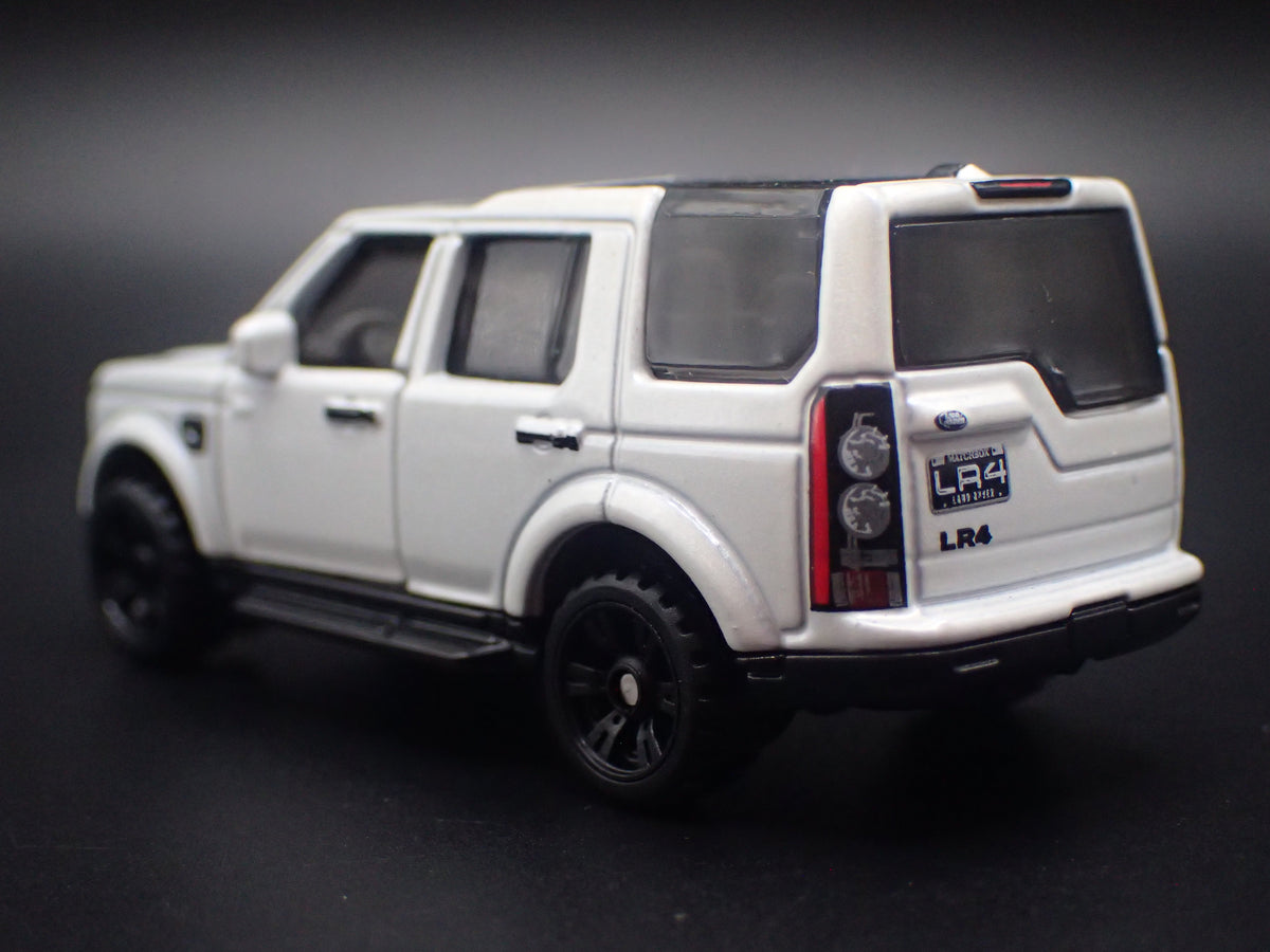 2009-2016 LAND ROVER LR4 WHITE 1/64 SCALE COLLECTIBLE DIECAST MODEL CAR