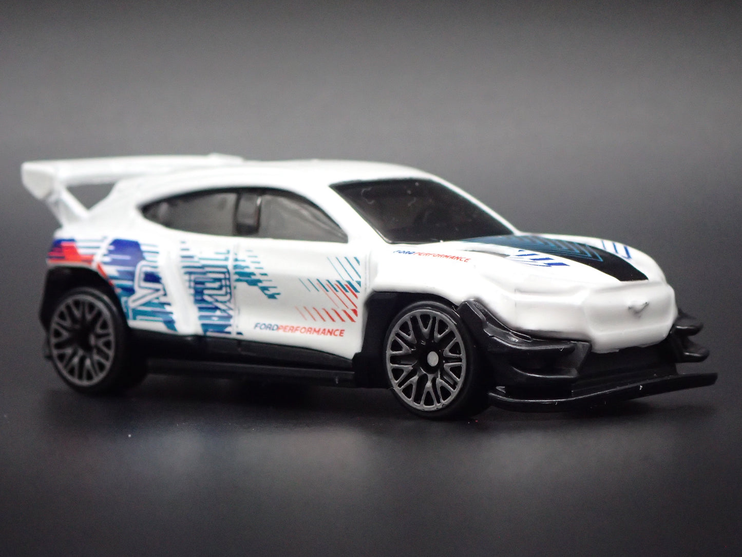 2021-2026 FORD MUSTANG MACH E RACING ELECTRIC SUV 1/64 SCALE DIECAST MODEL CAR