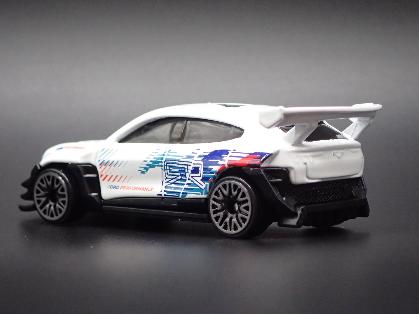 2021-2026 FORD MUSTANG MACH E RACING ELECTRIC SUV 1/64 SCALE DIECAST MODEL CAR