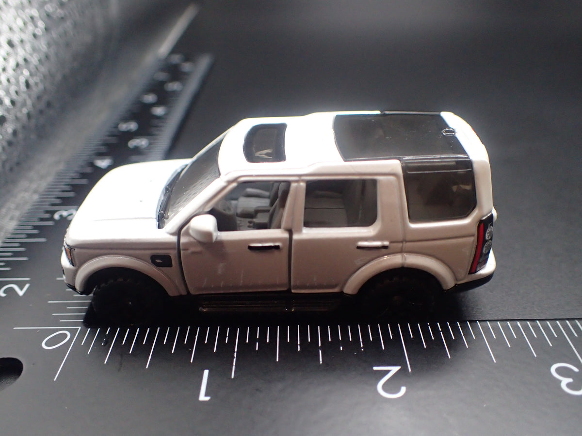 2009-2016 LAND ROVER LR4 WHITE 1/64 SCALE COLLECTIBLE DIECAST MODEL CAR