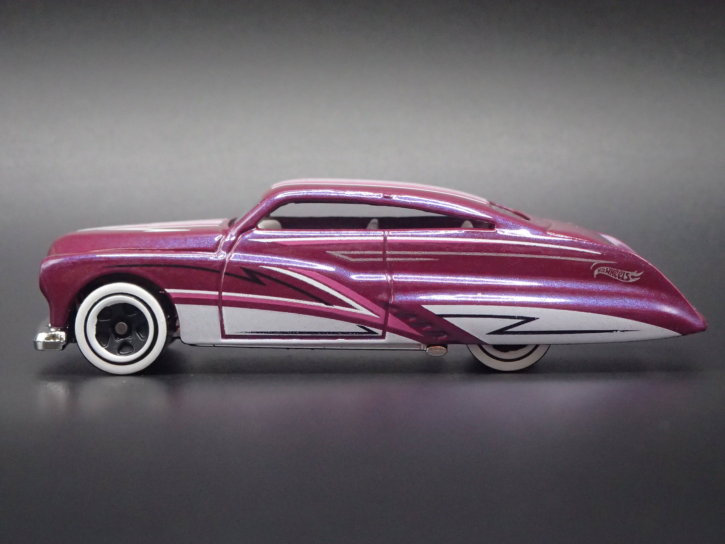 1951 51 MERC MERCURY PURPLE PASSION 1:64 SCALE COLLECTIBLE DIECAST MODEL CAR