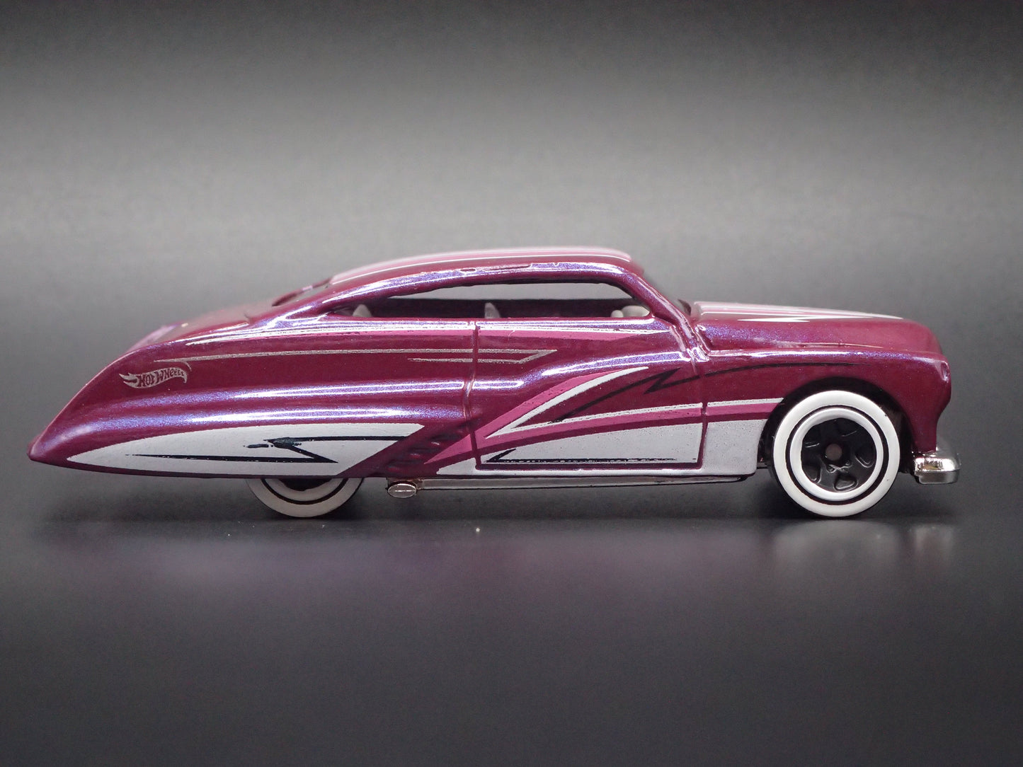 1951 51 MERC MERCURY PURPLE PASSION 1:64 SCALE COLLECTIBLE DIECAST MODEL CAR