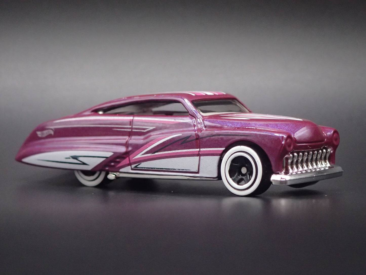 1951 51 MERC MERCURY PURPLE PASSION 1:64 SCALE COLLECTIBLE DIECAST MODEL CAR