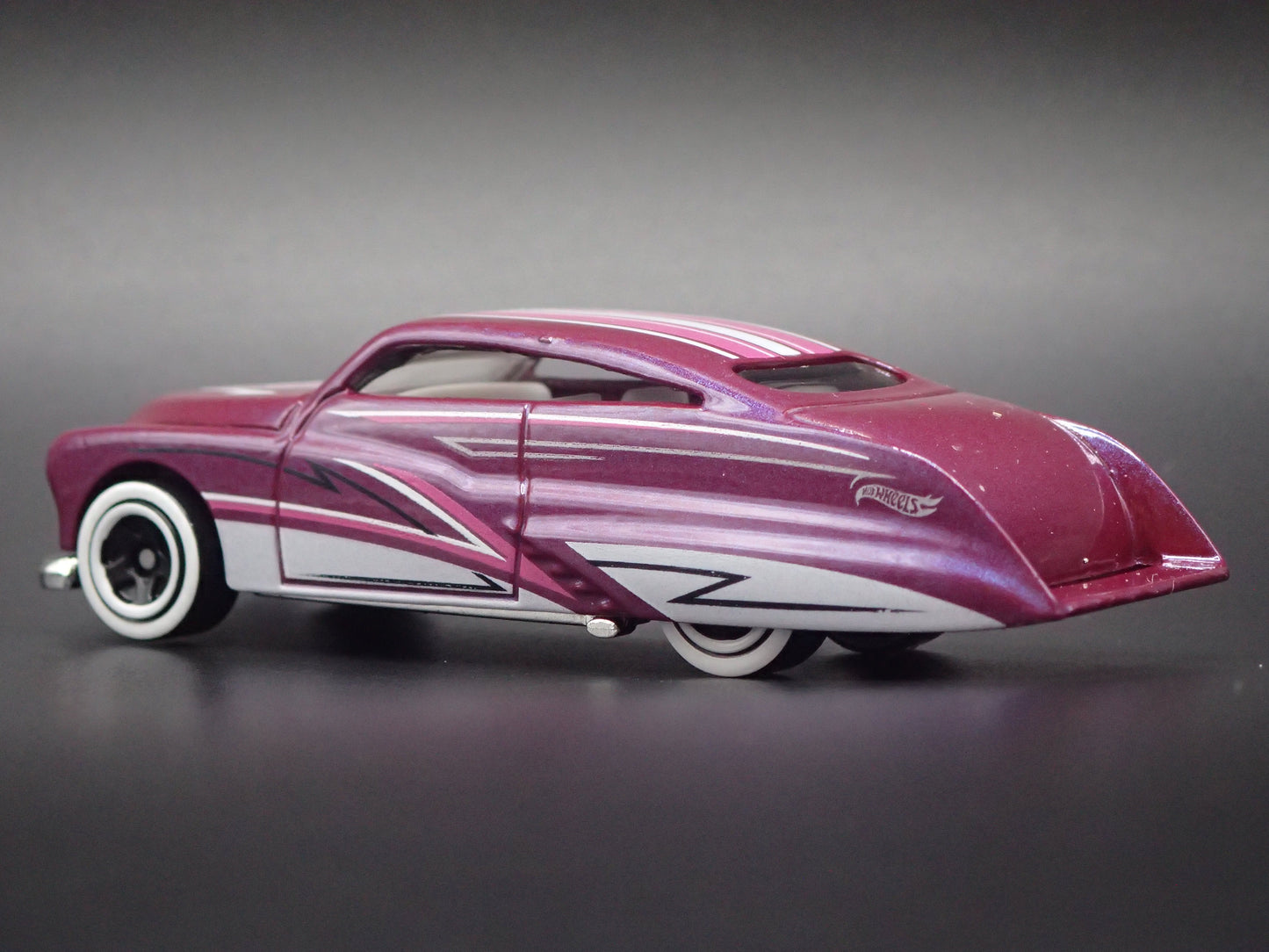 1951 51 MERC MERCURY PURPLE PASSION 1:64 SCALE COLLECTIBLE DIECAST MODEL CAR