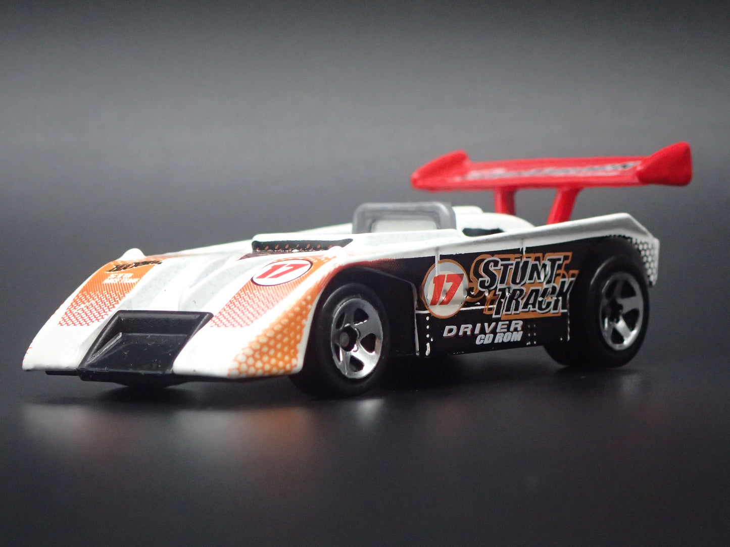 SHADOW Mk II A GROUP 7 RACE CAR WHITE 1:64 SCALE DIORAMA DIECAST MODEL CAR