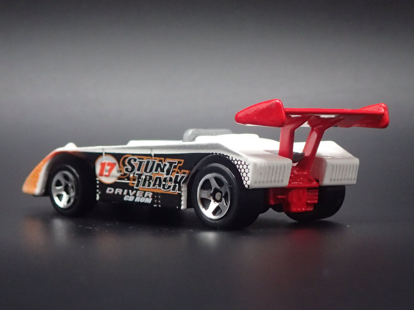 SHADOW Mk II A GROUP 7 RACE CAR WHITE 1:64 SCALE DIORAMA DIECAST MODEL CAR