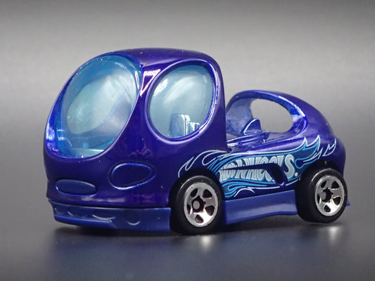 DEORA II 2 CUSTOM PICKUP TRUCK TOONED 1/64 SCALE DIORAMA DIECAST MODEL CAR