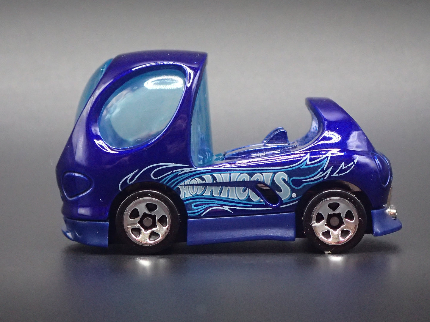 DEORA II 2 CUSTOM PICKUP TRUCK TOONED 1/64 SCALE DIORAMA DIECAST MODEL CAR