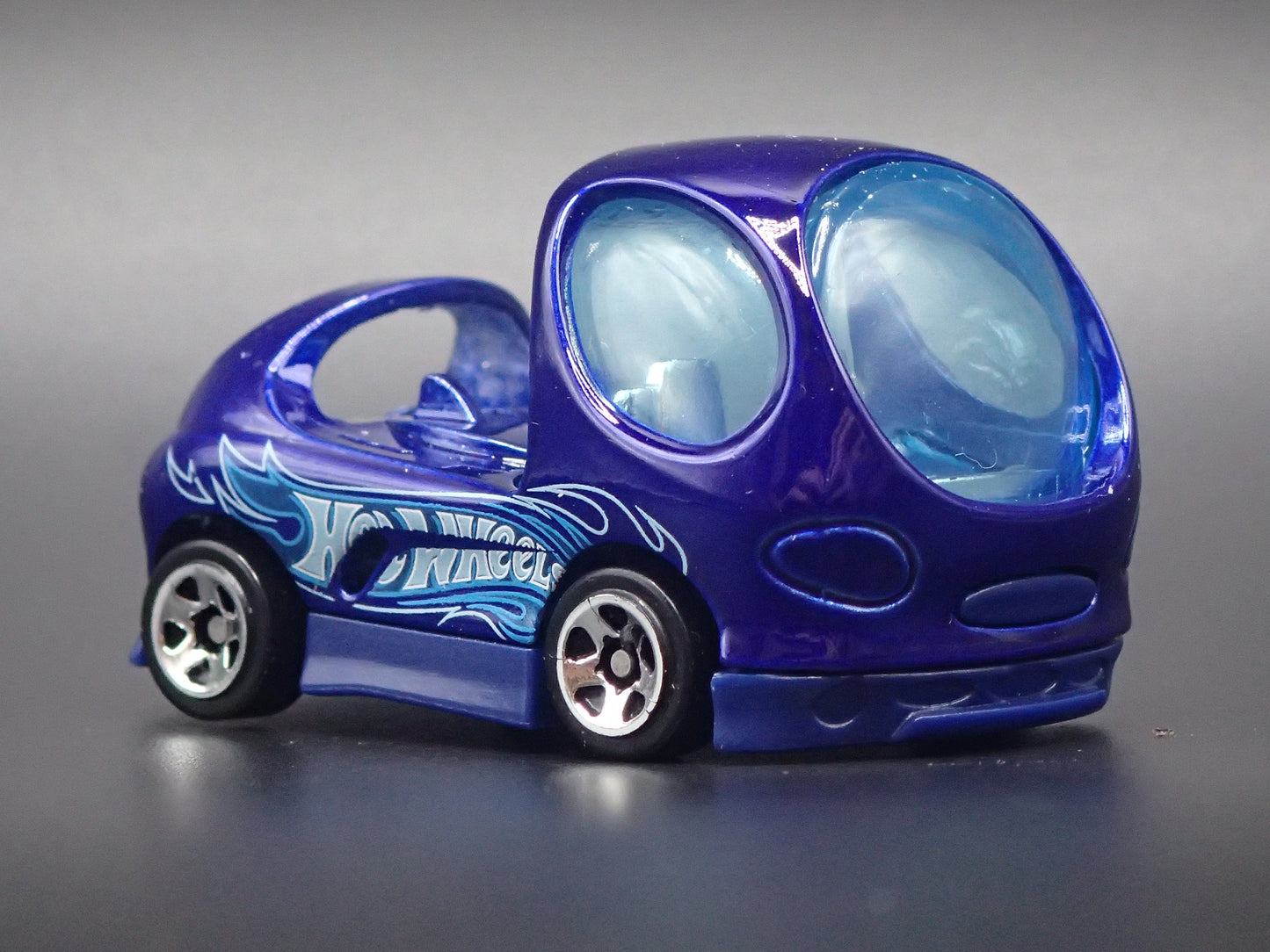 DEORA II 2 CUSTOM PICKUP TRUCK TOONED 1/64 SCALE DIORAMA DIECAST MODEL CAR