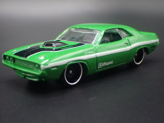 1970 70 DODGE CHALLENGER HEMI GREEN 1:64 SCALE COLLECTIBLE DIECAST MODEL CAR-Burning Rubber Toy Company