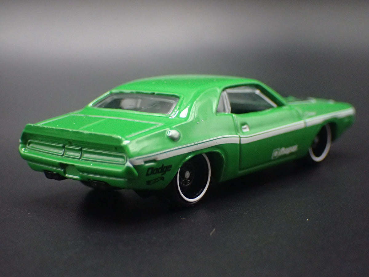 1970 70 DODGE CHALLENGER HEMI GREEN 1:64 SCALE COLLECTIBLE DIECAST MODEL CAR