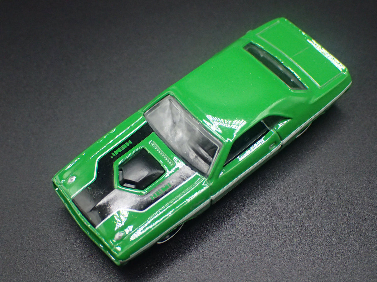 1970 70 DODGE CHALLENGER HEMI GREEN 1:64 SCALE COLLECTIBLE DIECAST MODEL CAR