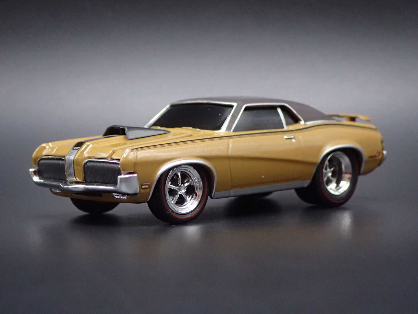 1970 70 MERCURY COUGAR ELIMINATOR BROWN 1/64 SCALE COLLECTIBLE DIECAST MODEL CAR