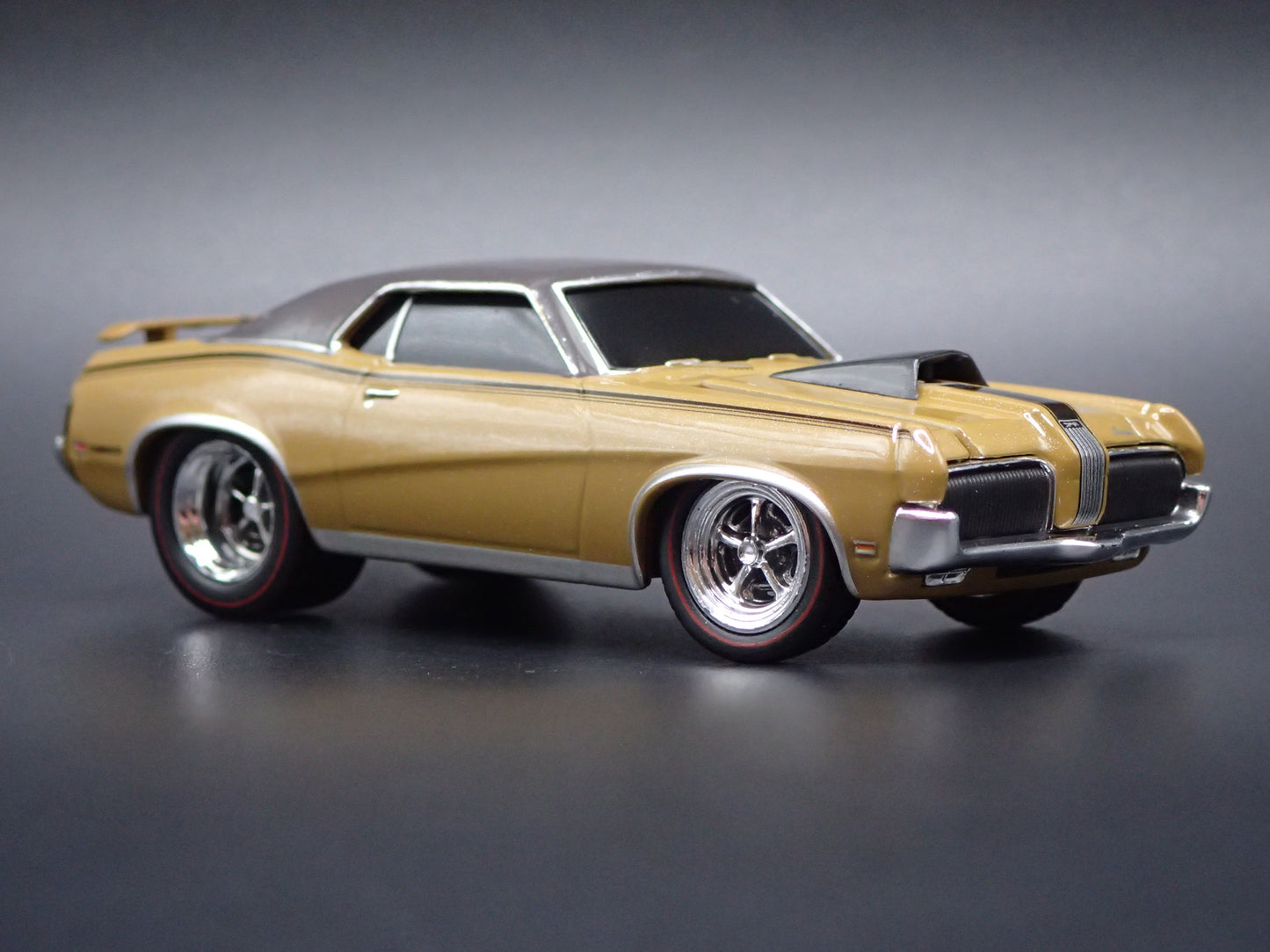 1970 70 MERCURY COUGAR ELIMINATOR BROWN 1/64 SCALE COLLECTIBLE DIECAST MODEL CAR