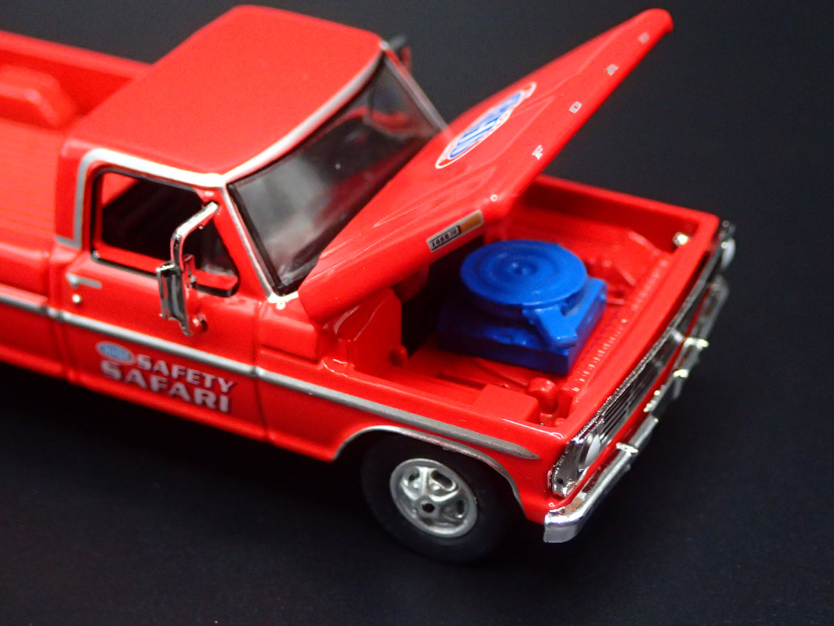 1969 69 FORD F250 PICKUP TRUCK w HITCH NHRA 1:64 SCALE DIORAMA DIECAST MODEL CAR