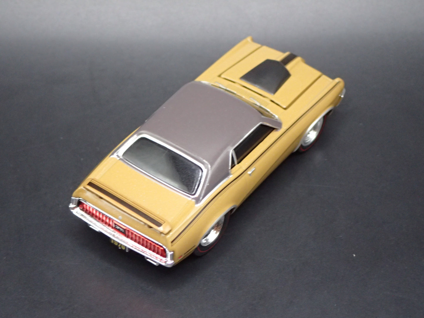 1970 70 MERCURY COUGAR ELIMINATOR BROWN 1/64 SCALE COLLECTIBLE DIECAST MODEL CAR