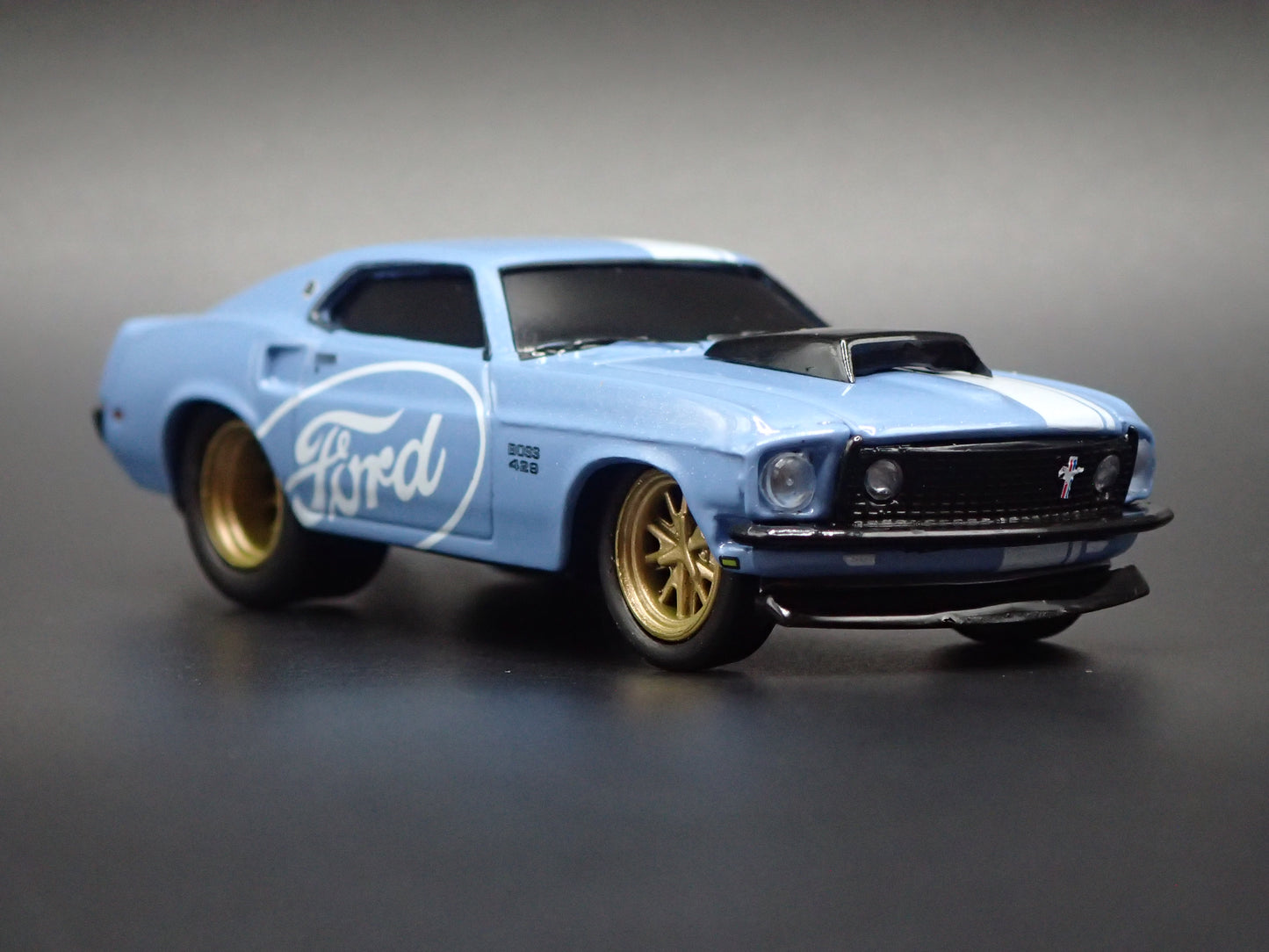 1969 69 FORD MUSTANG BOSS 429 FASTBACK BLUE 1/64 SCALE DIORAMA DIECAST MODEL CAR