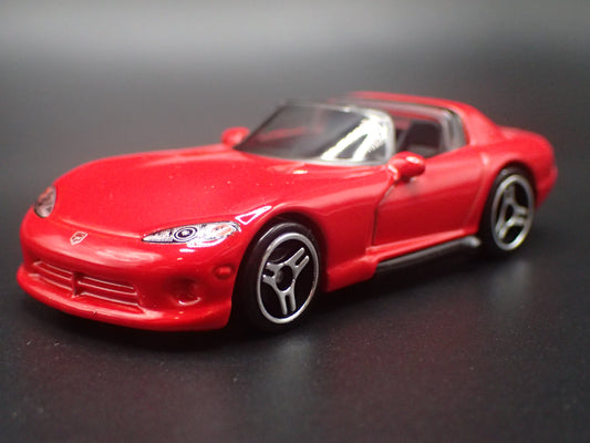 1992-1996 DODGE VIPER RT/10 1/64 SCALE COLLECTIBLE DIORAMA DIECAST MODEL CAR-Burning Rubber Toy Company